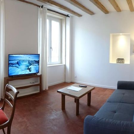 Appartamento T2 Tout Equipe Au Beau Milieu Du Centre Historique Villefranche-sur-Saône Esterno foto